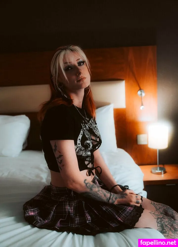 spooky.queen0_0 Nude Leaked OnlyFans Photo #va2T2PfyNz