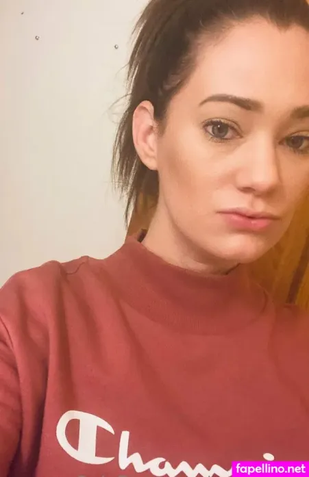 Sportywife Sportymom Hotwiferye OnlyFans Thumbnail #IfIfTzXN1N