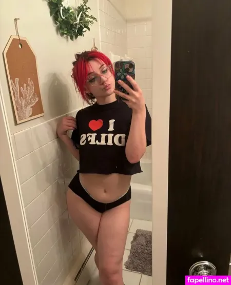 Squ1rtlezmariee OnlyFans Thumbnail #obR8wDeV9q