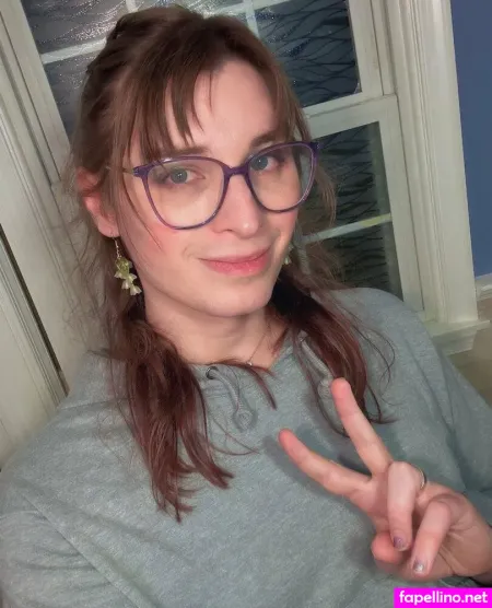 Squiggledingle OnlyFans Thumbnail #55NQel3wlA