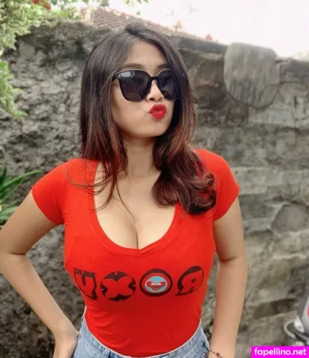 Sriayu Tarisa OnlyFans Thumbnail #eOByo5ZGKd