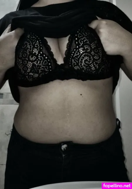Sritaa OnlyFans Thumbnail #2mgWqCRib3
