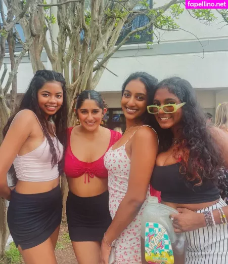 Sriya OnlyFans Thumbnail #dz7l0tUSLh