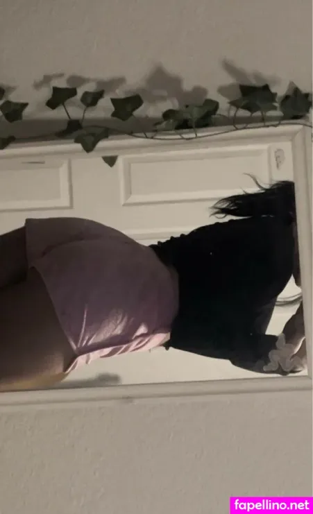 Srryvee OnlyFans Thumbnail #Unj8gchrSW