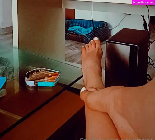 Srtalittafree OnlyFans Thumbnail #MvUygXs4u0