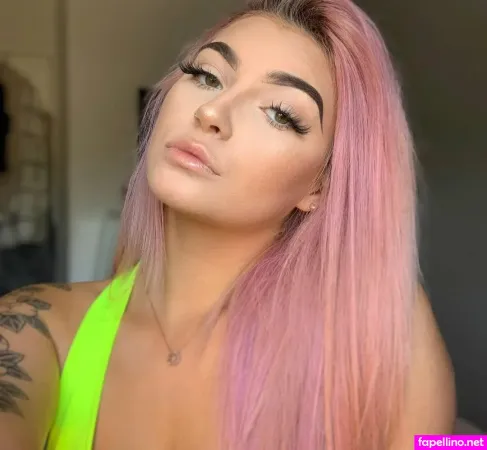 Sscarletthughes OnlyFans Thumbnail #7O8gCN35sS