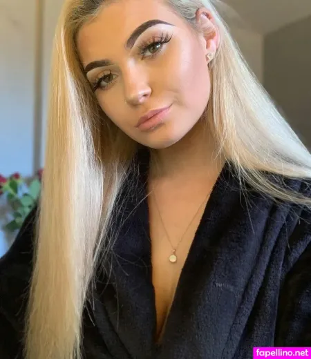 Sscarletthughes OnlyFans Thumbnail #hodGcEye3S