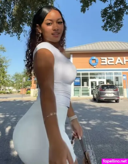 Sshantelyy OnlyFans Thumbnail #i1X9SqaGQx