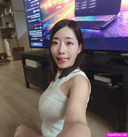 Ssrpeach OnlyFans Thumbnail #oGjL74mjr2