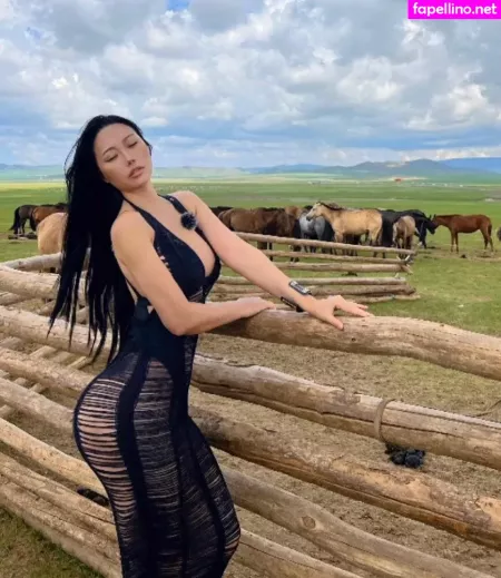 Ssun Biki OnlyFans Thumbnail #1lhuhQdngb