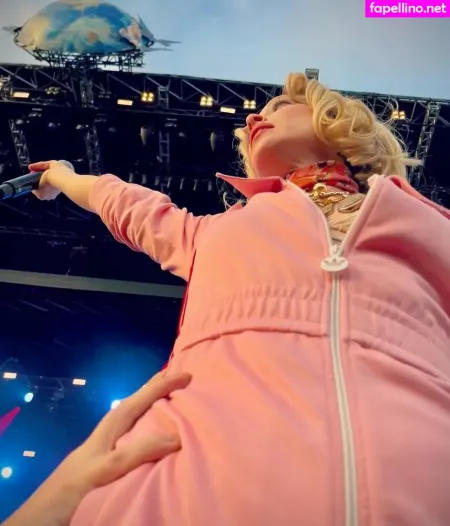 St Vincent OnlyFans Thumbnail #2MYGkDmoGN