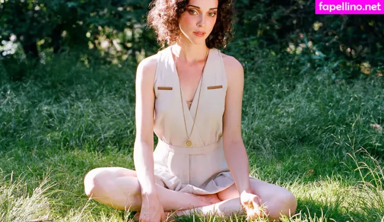 St Vincent OnlyFans Thumbnail #sVgRxaUXpg