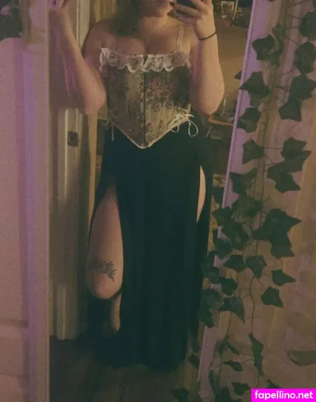 St0nrslut420 OnlyFans Thumbnail #GuKT3s2OSw