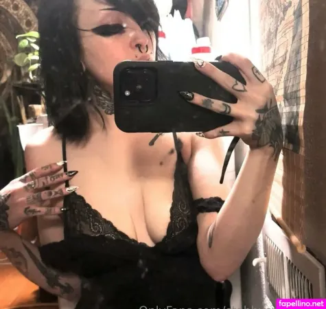 Stabbysavvy666 OnlyFans Thumbnail #Nj9XIlmUeU