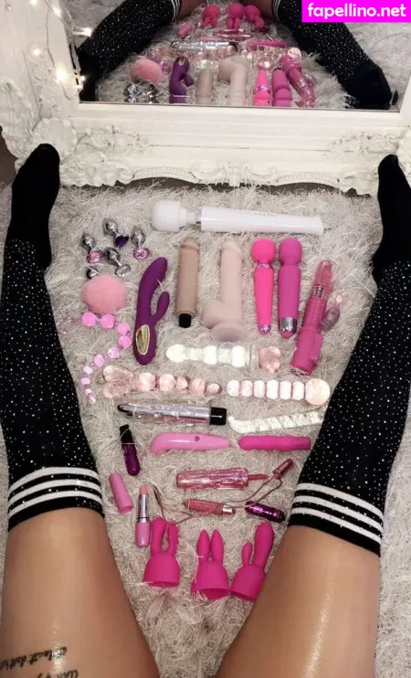 Stacey Carlaa 2 OnlyFans Thumbnail #3upR1x2yDN