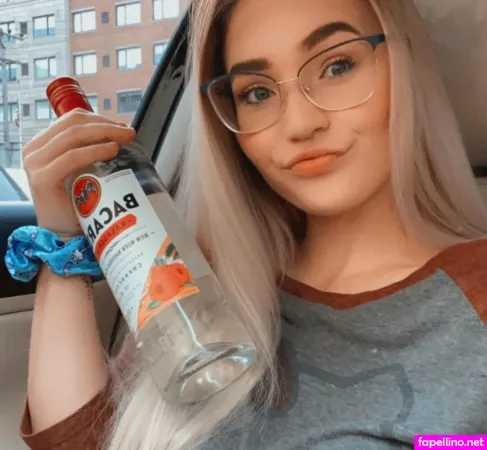 Stacey Gifford OnlyFans Thumbnail #FaQt2KGR8K
