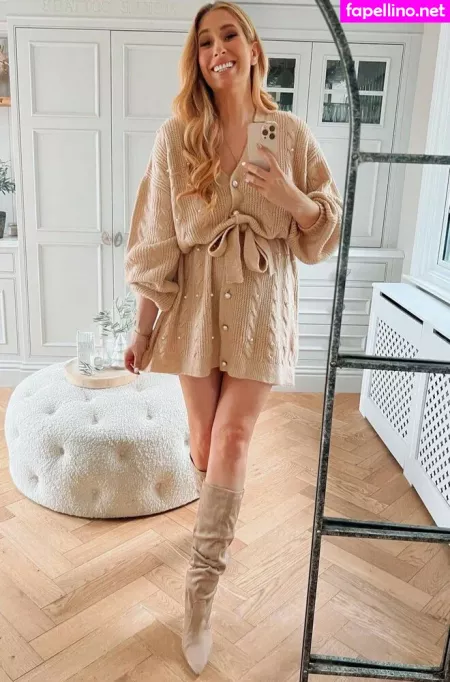 Stacey Solomon OnlyFans Thumbnail #G0X9AnJpem