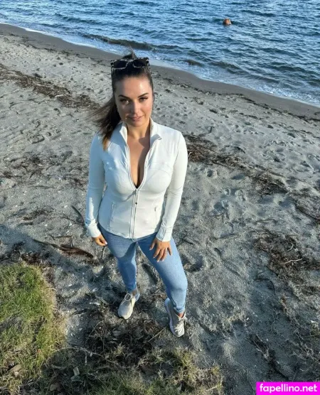 Stacie Summers OnlyFans Thumbnail #0tIOSUpD6W