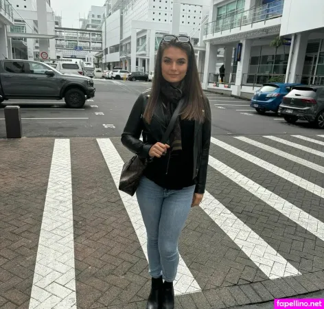 Stacie Summers OnlyFans Thumbnail #FFZa2oKhm3