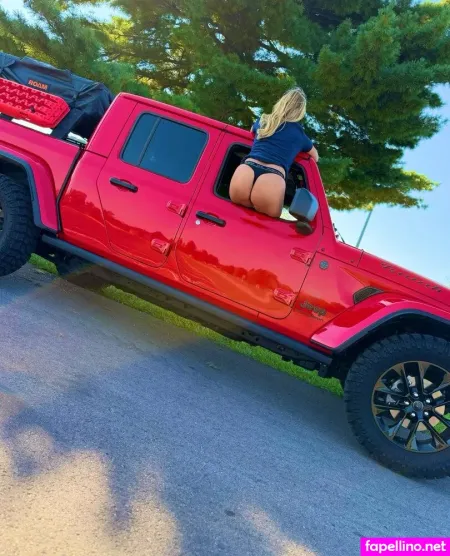 Staciesmom OnlyFans Thumbnail #8390Ybq8ea