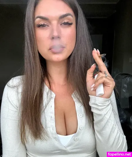 Staciesummers OnlyFans Thumbnail #4flmYmVvER