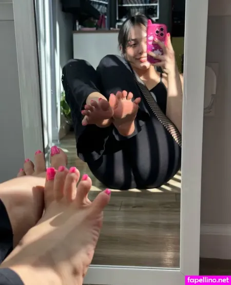 Stacisfeet OnlyFans Thumbnail #I3L30rc6na