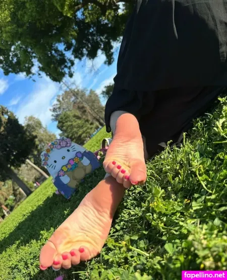 Stacisfeet OnlyFans Thumbnail #qyG9i6pGc5