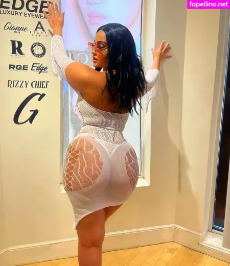 Stacy Londyn OnlyFans Thumbnail #TmO8bThlyX