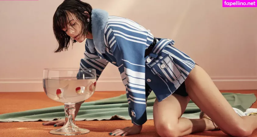 Stacy Martin OnlyFans Thumbnail #OduppXQ2Vg