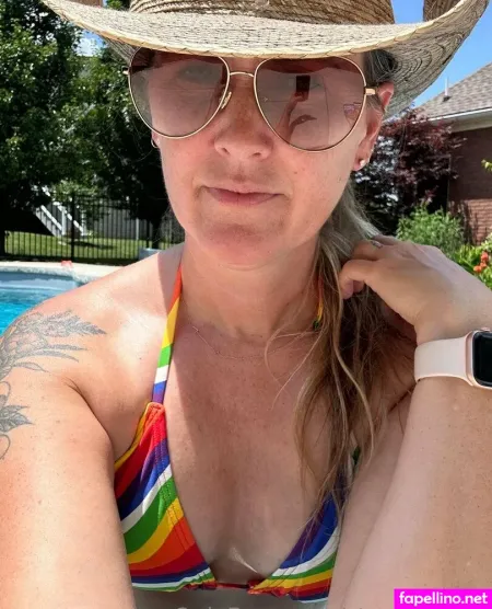 Stacys Mom OnlyFans Thumbnail #EAc5qOOE7N