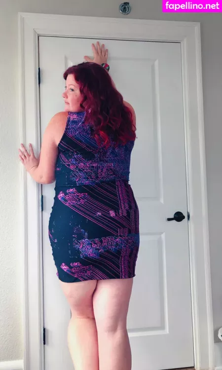Stacythesizequeen OnlyFans Thumbnail #4GmSV3X1V5
