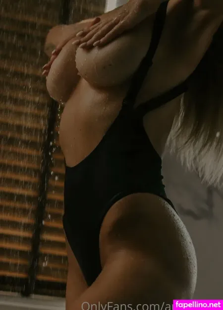 Stacyvip OnlyFans Thumbnail #uFdU7DfdrG