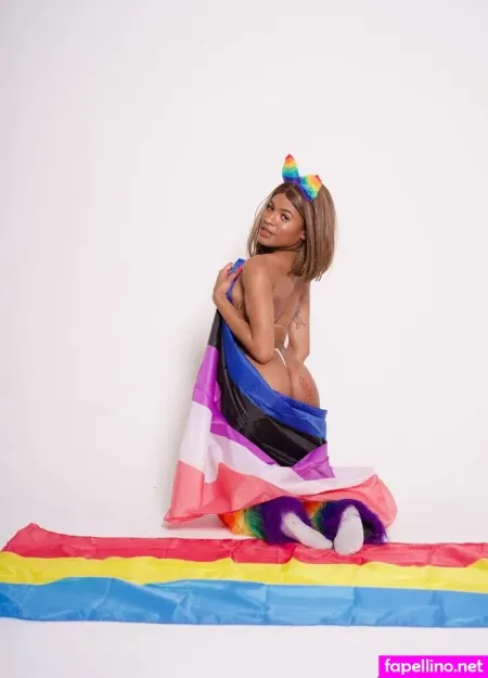 Star Doll Main Profile Photo