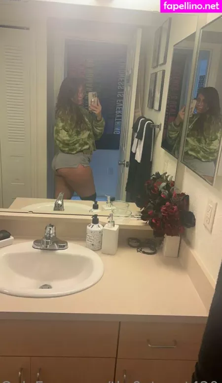 Star42lena0 OnlyFans Thumbnail #ANqnaBsi3d