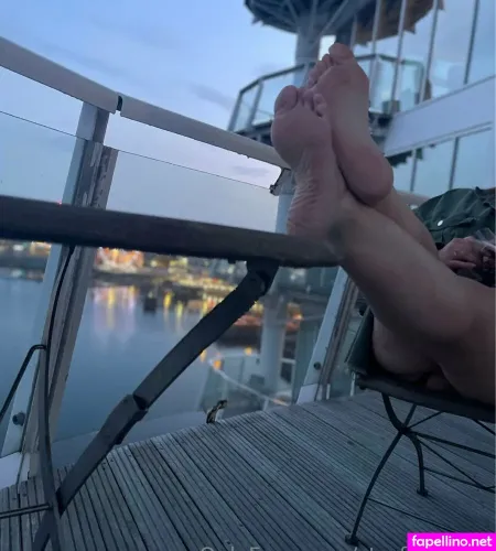 Starfish Toes OnlyFans Thumbnail #NWaBSM1xTv