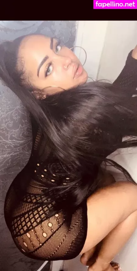 Stargirlsarah19x OnlyFans Thumbnail #wbheUA49bD