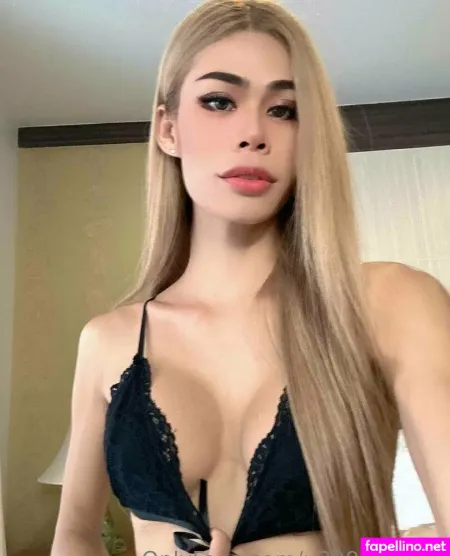 Starlitsylvia OnlyFans Thumbnail #qg4n8AHdwb