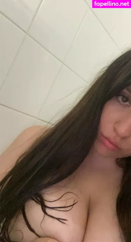 Starlovesuu OnlyFans Thumbnail #R8VexgryDm