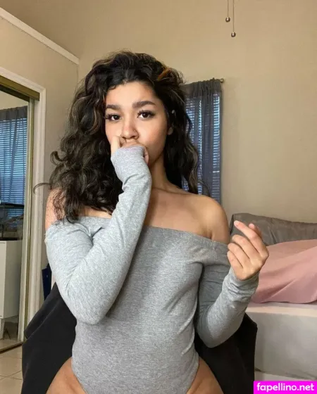 Starniye OnlyFans Thumbnail #KP3YLCA1fU