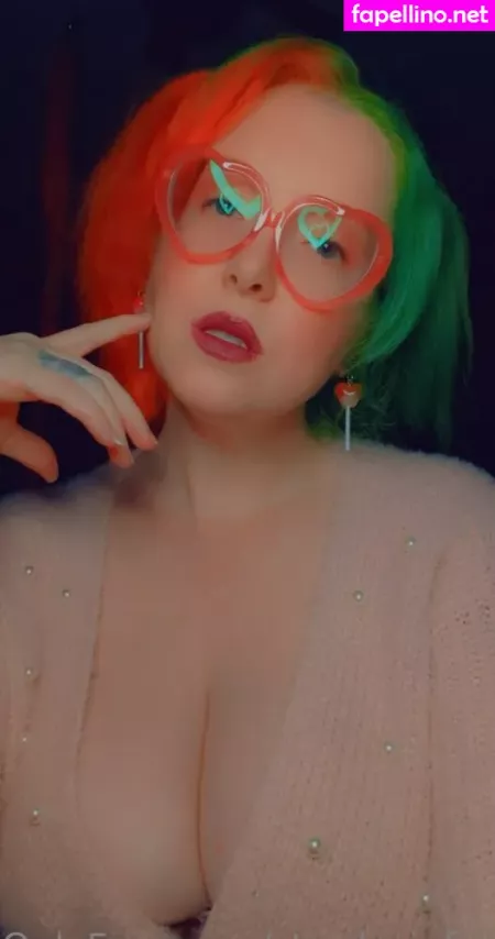 Starrlysinful OnlyFans Thumbnail #q6cXYT8Fcf