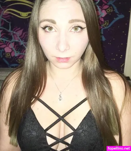 Starry Lilacxo OnlyFans Thumbnail #1yeNqQ8Ri2