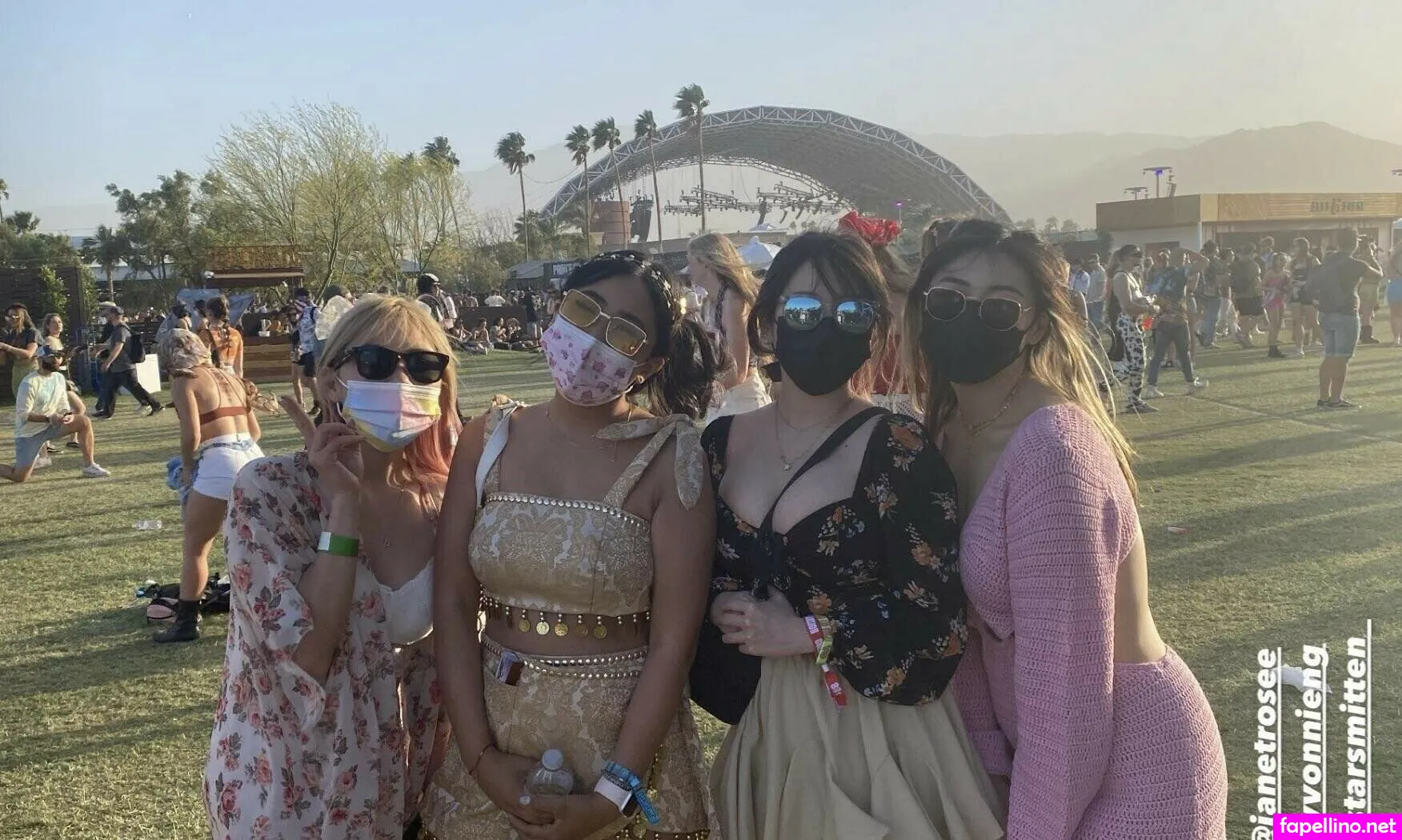 Starsmitten , starsmitten_ Nude Leaked OnlyFans Photo #7ZQU1HDkVC