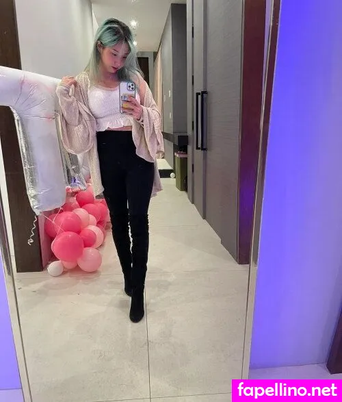 Starsmitten , starsmitten_ Nude Leaked OnlyFans Photo #ZLlEs3xuth