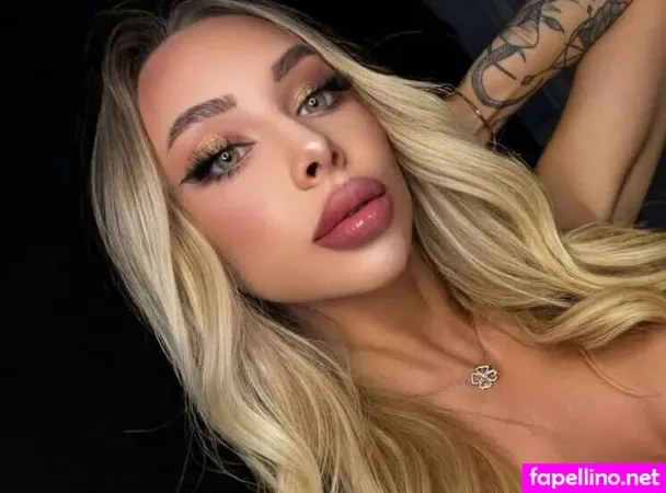 Stasia Olsen OnlyFans Thumbnail #M2AIB53D5B