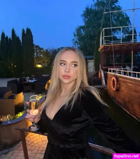 Stasia Olsen OnlyFans Thumbnail #h5mD9zyeml
