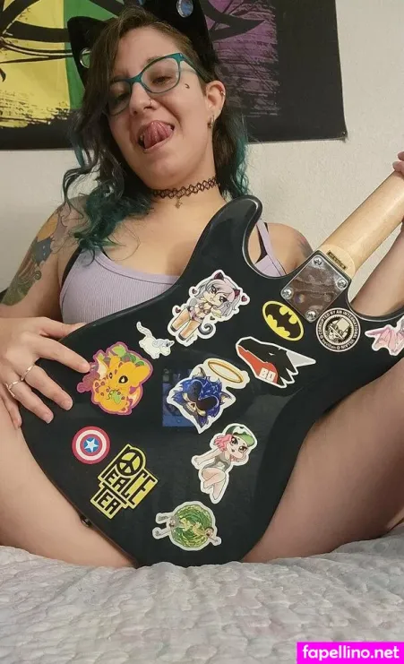 Steamyhippiefree OnlyFans Thumbnail #p508kjOg5a