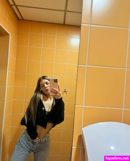 Steefaniie OnlyFans Thumbnail #P2AozssryF