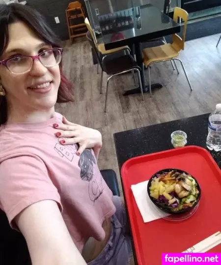 Stefani Special OnlyFans Thumbnail #enLeMBU7BX