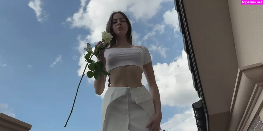 Stefania Deriabina OnlyFans Thumbnail #aOqq3Zr4nU