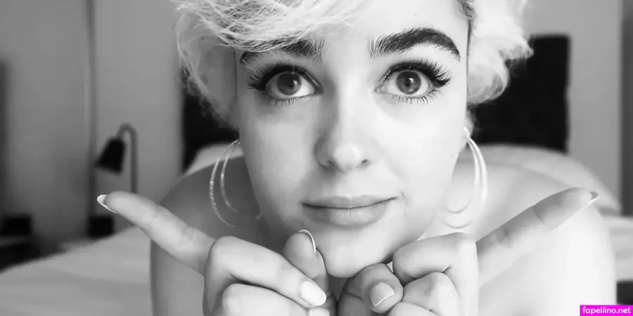 Stefania Ferr OnlyFans Thumbnail #5vVcsPSleb